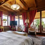 Anna Luxury
