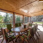 וילה Anna Luxury Shtarkelovo Gnezdo