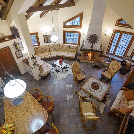 Anna Luxury
